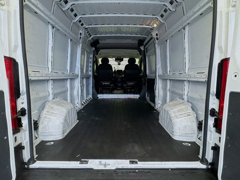Used 2023 RAM ProMaster 2500 image 15