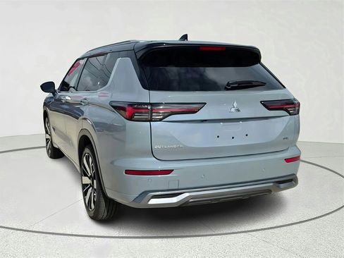 New 2025 Mitsubishi Outlander SEL image 7