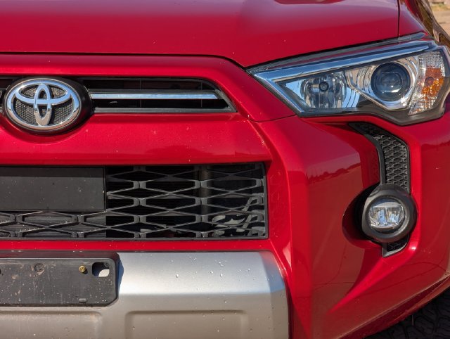 Used 2021 Toyota 4Runner TRD Off-Road Premium w/ Moonroof Package AWD/4WD image 9
