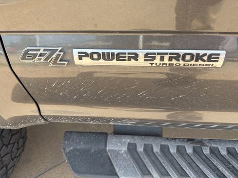 Used 2017 Ford F250 XLT w/ XLT Value Package AWD/4WD image 15