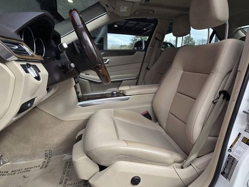 Used 2016 Mercedes-Benz E 350 Sedan image 19