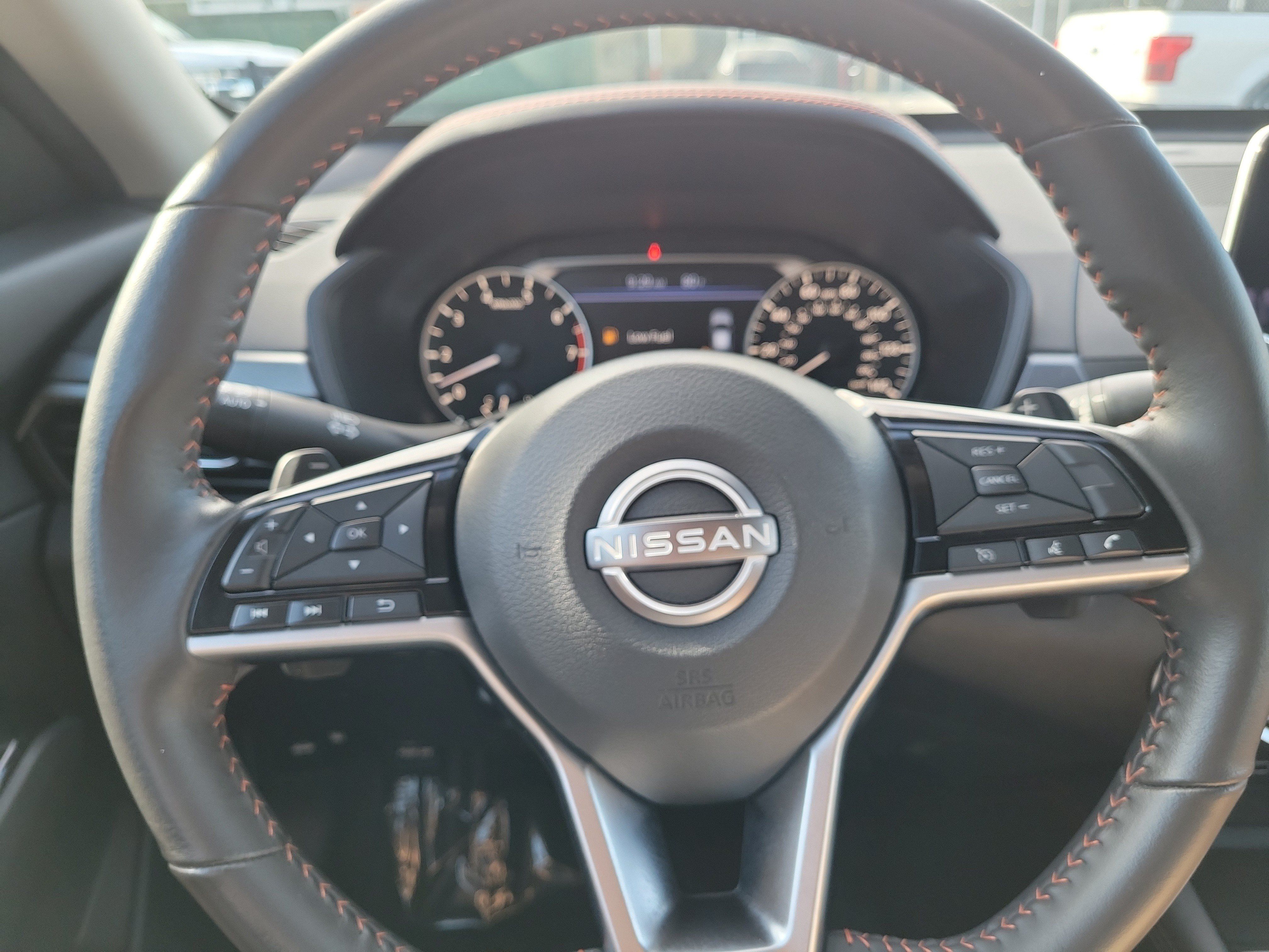 Used 2024 Nissan Altima 2.5 SR FWD image 19