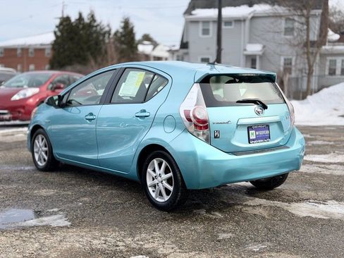 Used 2014 Toyota Prius C Three image 4