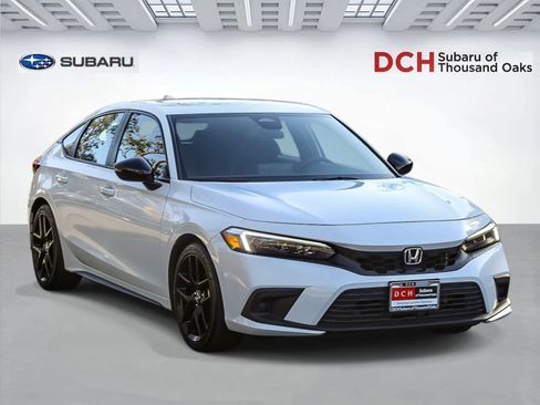 Used 2023 Honda Civic Sport image 3