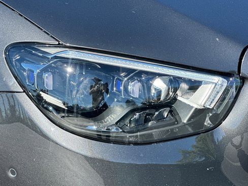 Used 2023 Mercedes-Benz E 450 4MATIC Cabriolet image 10