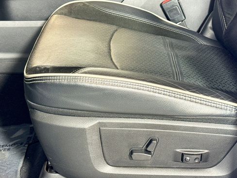 Used 2024 RAM 2500 Laramie image 18