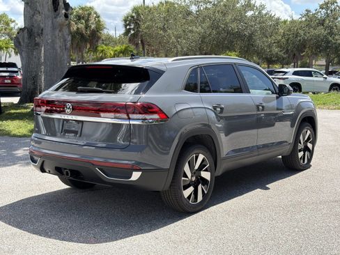 New 2026 Volkswagen Atlas Cross Sport SE FWD image 7