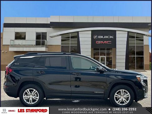 Used 2023 GMC Terrain SLE w/ Driver Convenience Package AWD/4WD image 7