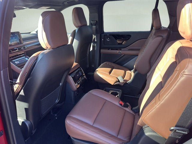 New 2026 Lincoln Aviator Reserve AWD/4WD image 10