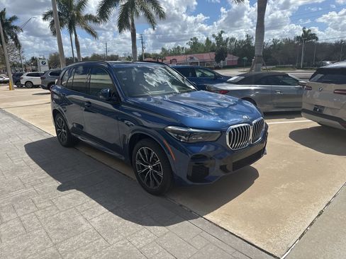 Certified 2023 BMW X5 xDrive40i w/ M Sport Package image 1