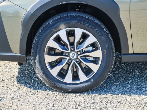 New 2025 Subaru Outback Limited image 9