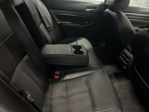 Used 2023 Nissan Altima 2.0 SR FWD image 28