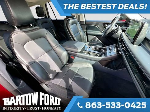 Used 2025 Lincoln Aviator 2WD w/ Jet Appearance Package image 26