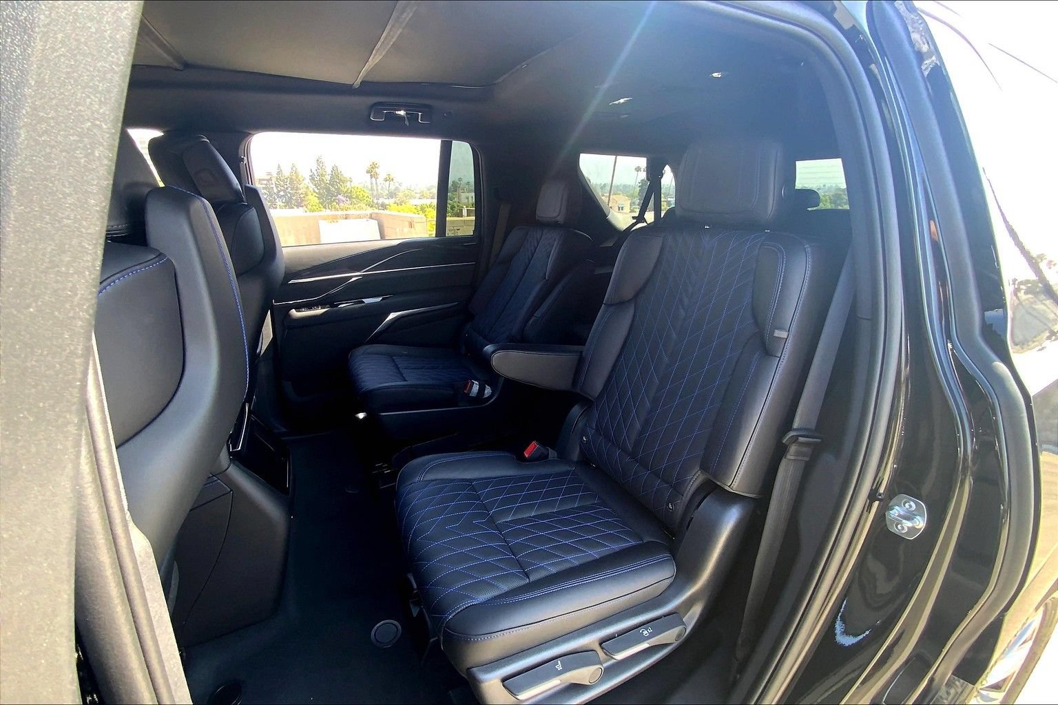 Used 2026 Cadillac Escalade IQL Luxury AWD/4WD image 29