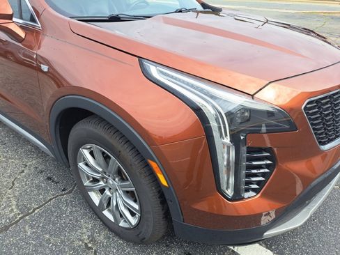Used 2019 Cadillac XT4 Premium Luxury w/ Enhanced Visibility Package FWD image 14