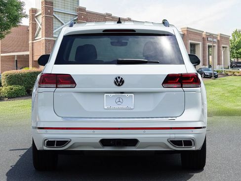 Used 2021 Volkswagen Atlas SE w/ Panoramic Sunroof Package FWD image 5