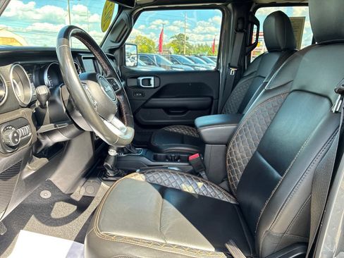 Used 2022 Jeep Gladiator Overland AWD/4WD image 10