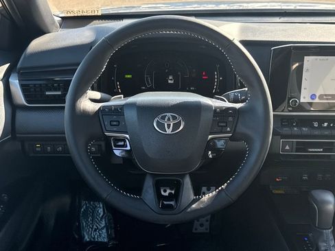 Used 2026 Toyota Camry SE w/ Convenience Package image 12