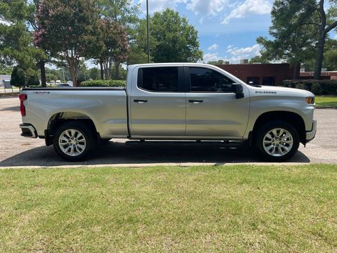 Used 2021 Chevrolet Silverado 1500 Custom AWD/4WD image 6