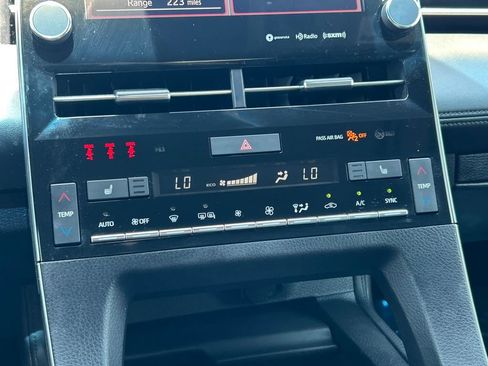 Used 2019 Toyota Avalon XSE FWD image 28