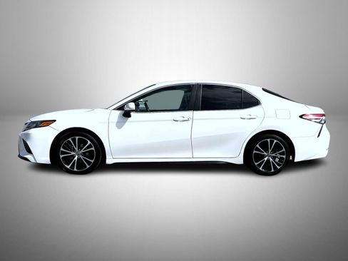 Used 2018 Toyota Camry SE image 8