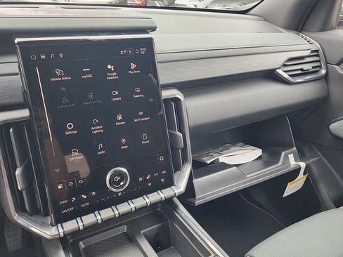 New 2026 GMC Acadia AT4 w/ Luxury Package AWD/4WD image 37