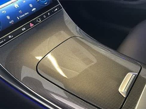 Used 2025 Mercedes-Benz GLC 300 4MATIC image 48