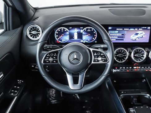 Certified 2023 Mercedes-Benz GLA 250 w/ Premium Package image 15