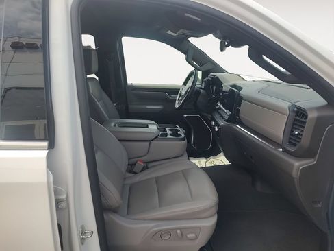 Used 2024 GMC Sierra 1500 SLT RWD image 15