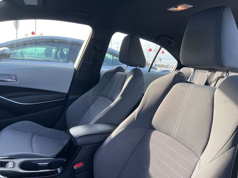 Used 2022 Toyota Corolla SE image 8