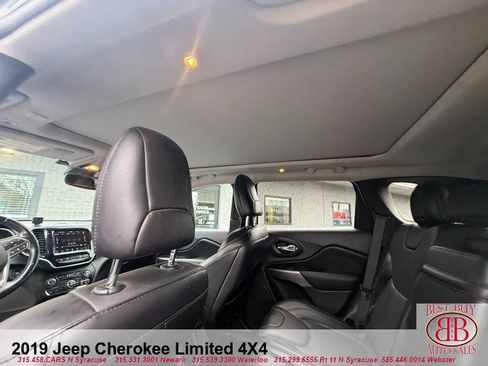 Used 2019 Jeep Cherokee Limited w/ Luxury Group AWD/4WD image 19