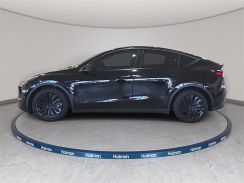 Used 2023 Tesla Model Y Long Range image 9