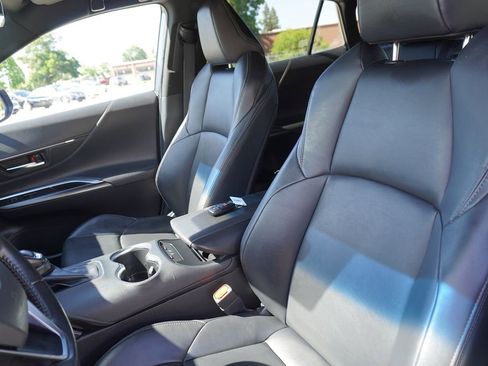 Used 2023 Toyota Venza XLE AWD/4WD image 27