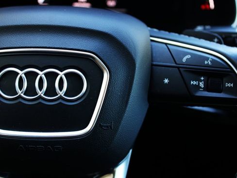 Used 2025 Audi Q7 3.0T Premium Plus AWD/4WD image 36