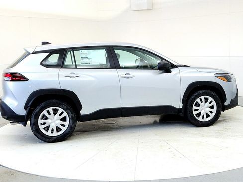 New 2026 Toyota Corolla Cross L image 6