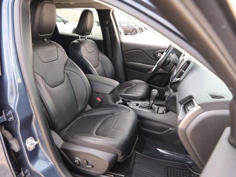 Used 2021 Jeep Cherokee Latitude Lux w/ Sun & Sound Group image 24