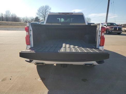 Used 2025 Chevrolet Silverado 1500 High Country w/ High Country Premium Package AWD/4WD image 33