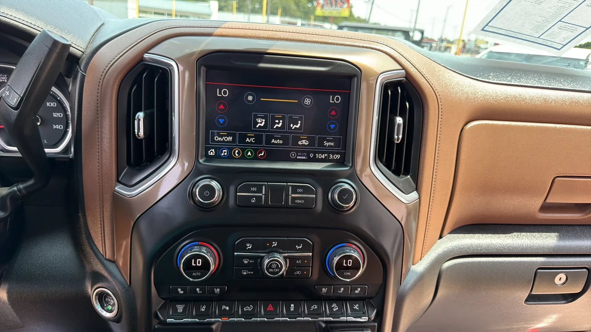 Used 2021 Chevrolet Silverado 2500 High Country w/ Z71 Off-Road Package AWD/4WD image 27
