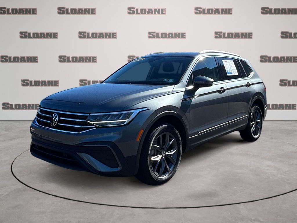 Used 2022 Volkswagen Tiguan SE AWD/4WD image 1