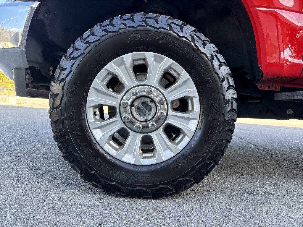 Used 2022 Ford F250 XL w/ STX Appearance Package AWD/4WD image 8