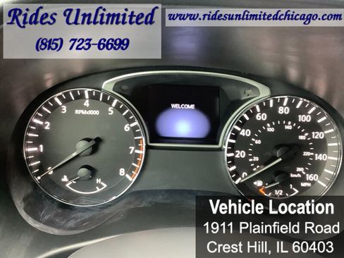 Used 2017 Nissan Pathfinder Platinum w/ Family Entertainment Package AWD/4WD image 28