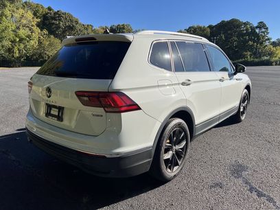 Used 2022 Volkswagen Tiguan SE