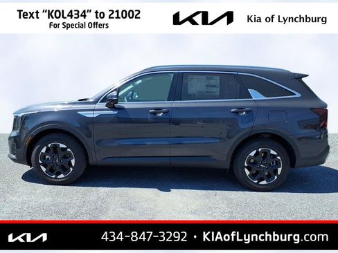 Used 2025 Kia Sorento S w/ Panoramic Sunroof Package FWD image 7