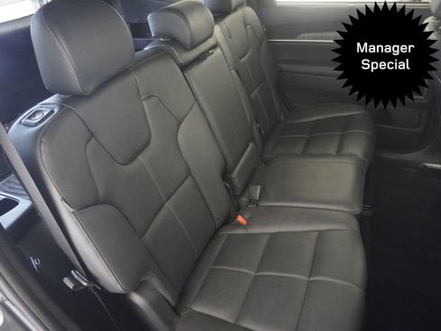 Used 2024 Kia Telluride EX image 27