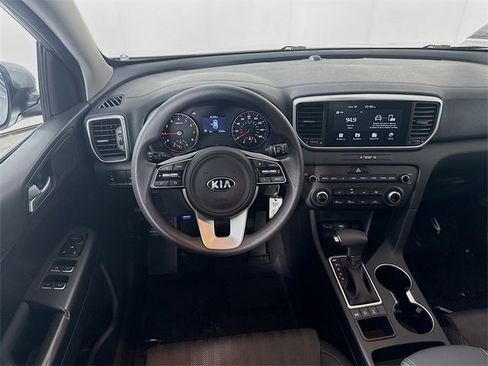 Certified 2022 Kia Sportage LX image 21