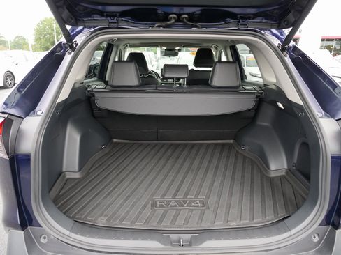 Used 2024 Toyota RAV4 XLE Premium image 13