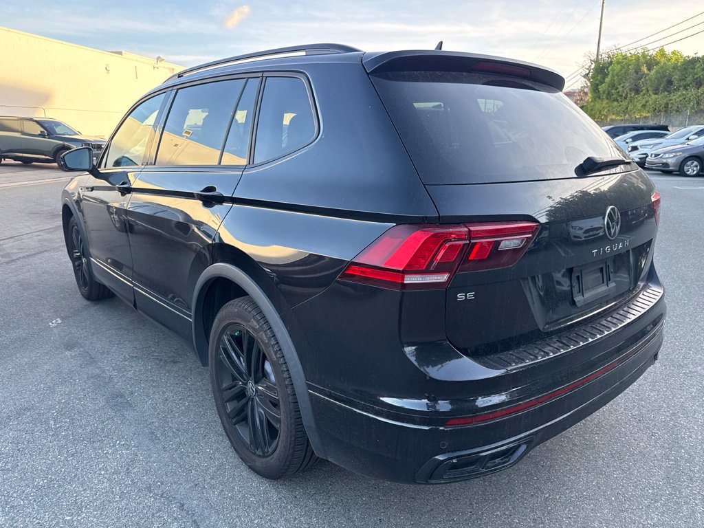 Used 2022 Volkswagen Tiguan SE R-Line FWD image 13