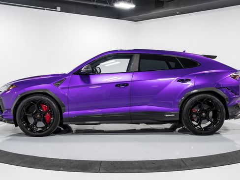 Used 2024 Lamborghini Urus Performante AWD/4WD image 6