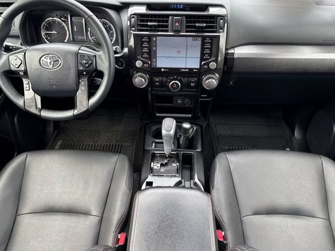Used 2021 Toyota 4Runner TRD Off-Road Premium w/ Moonroof Package AWD/4WD image 13