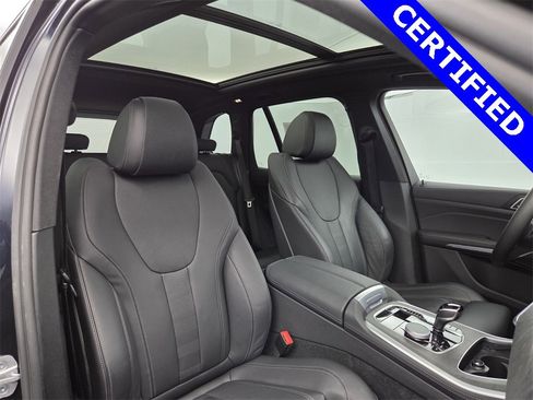 Certified 2022 BMW X5 xDrive40i w/ M Sport Package image 15